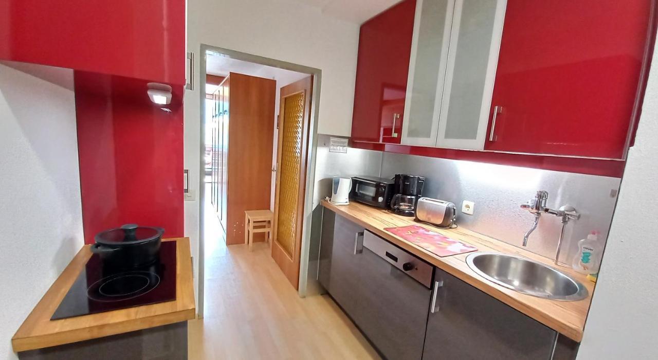 Maren Seeblick Appartement Haus Haensel&Gretel Direkt Am Ossiacher See Mit Hallenbad Stiegl Exterior photo